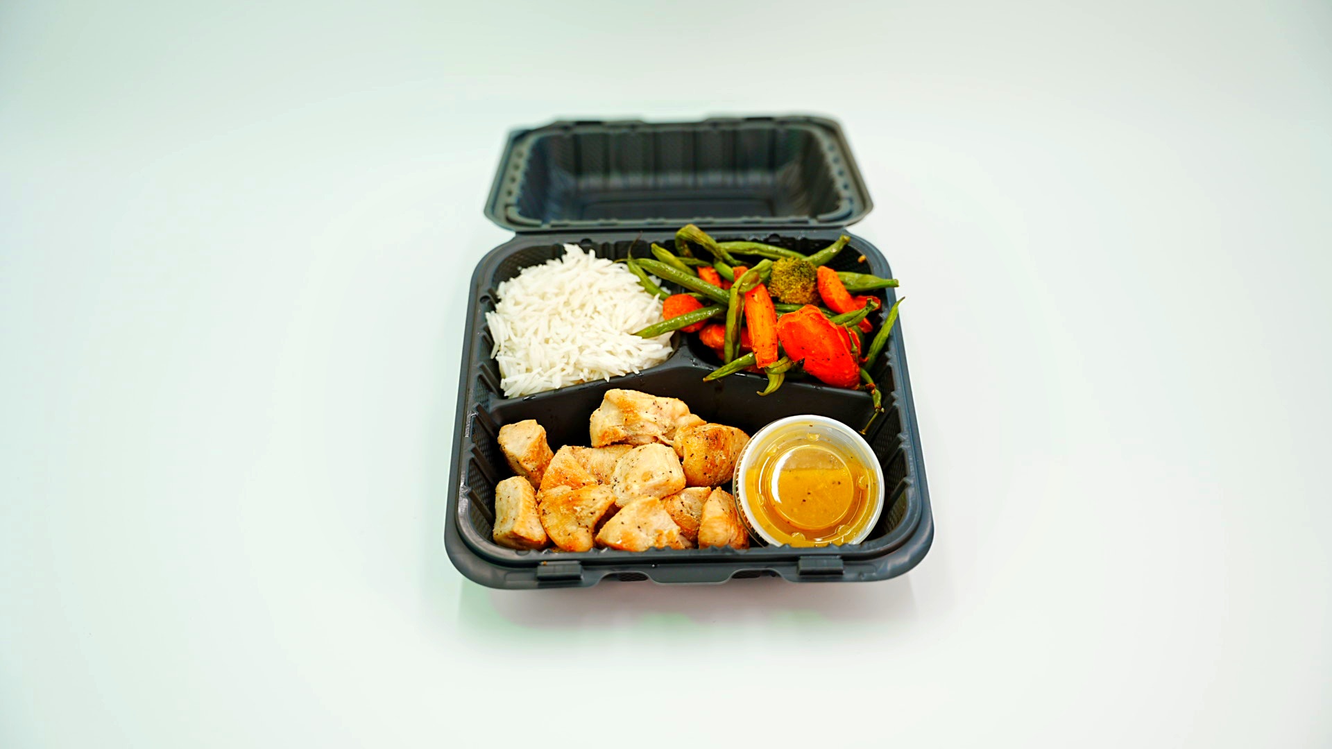 Lemon Pepper Chicken w/ Rice & Mixed Veggies